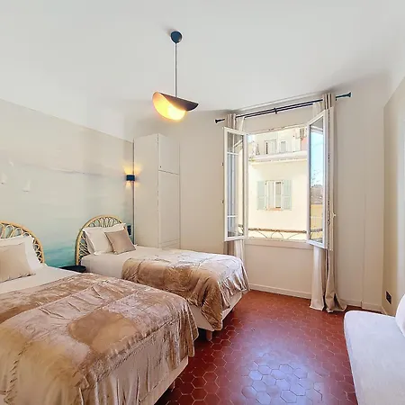 Nestor&jeeves - Fei - Port - Modern *